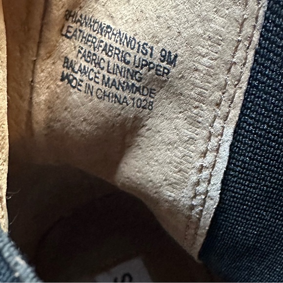 🌸STEVE MADDEN🌸 Rhiannon Chelsea Boot Brown
Suede size 9M - Picture 10 of 11